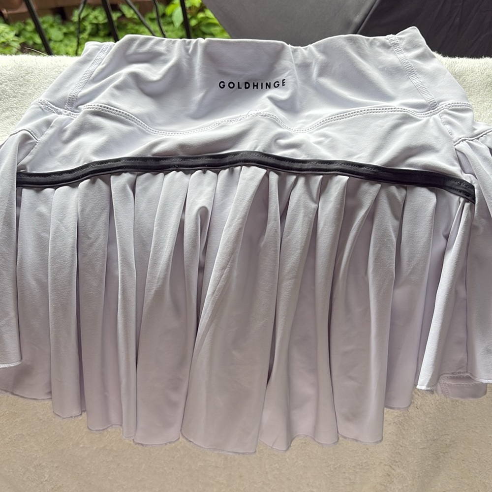 Goldhinge White Size Small Tinnis Skort. - Picture 3 of 5